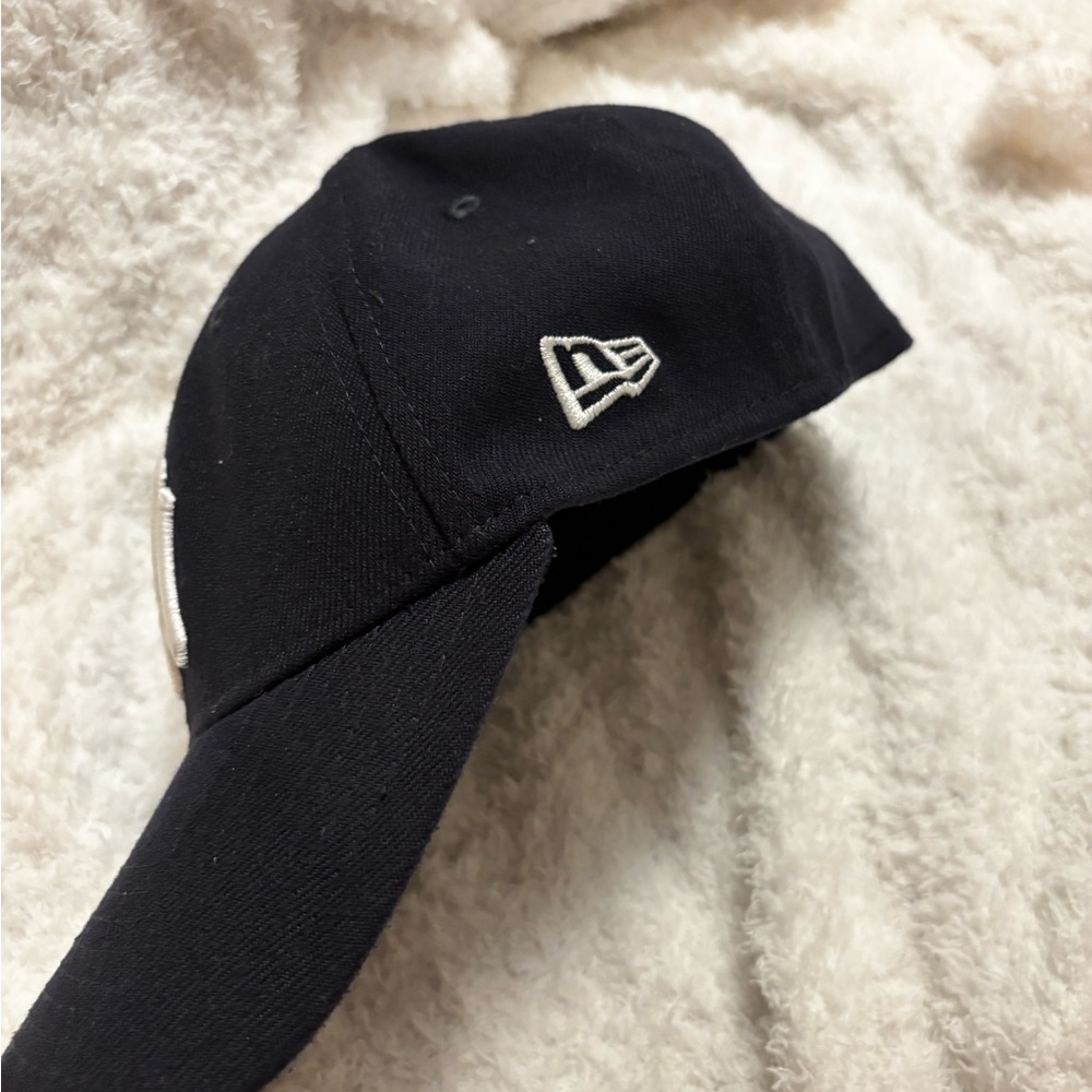 Yankee Hat - image 2